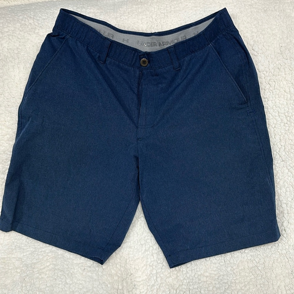 Under Armour golf shorts